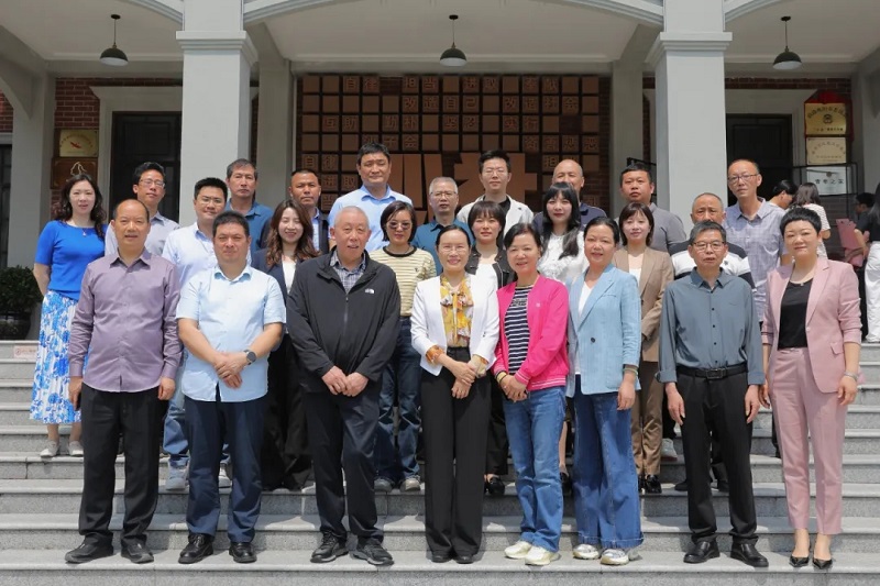 “匠”心传承 “青”雁不止 劳模与青年共话雁峰发展座谈会成功举行
