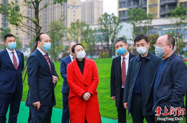 区领导李世钧,谭海荣参加.(通讯员丁宇凌 胡欢)