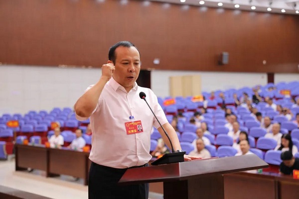 雁峰区四届人大六次会议召开 蒋达宏当选雁峰区人大常委会主任 仇寿海