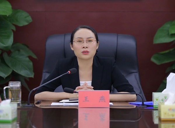 王燕主持召开雁峰区疫苗接种工作调度会