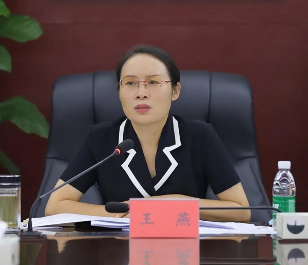 王燕对雁峰区疫苗接种工作进行再调度