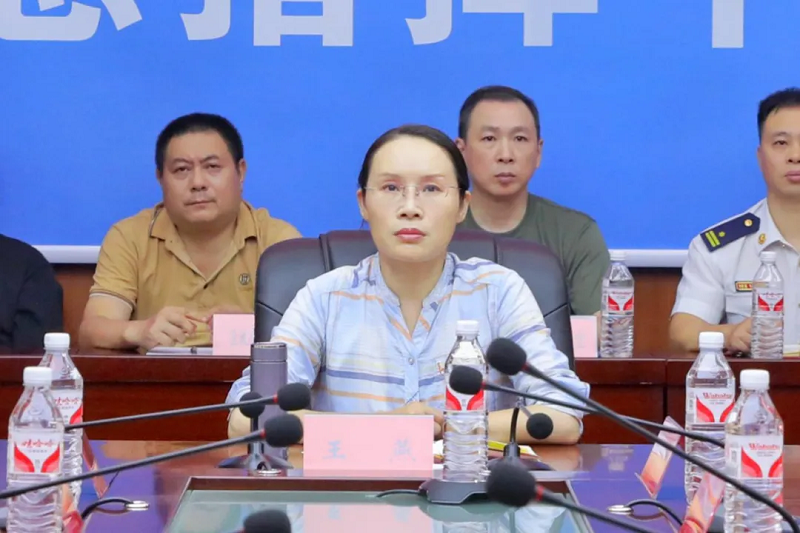 王燕主持召开雁峰区应对强降雨防范工作调度会