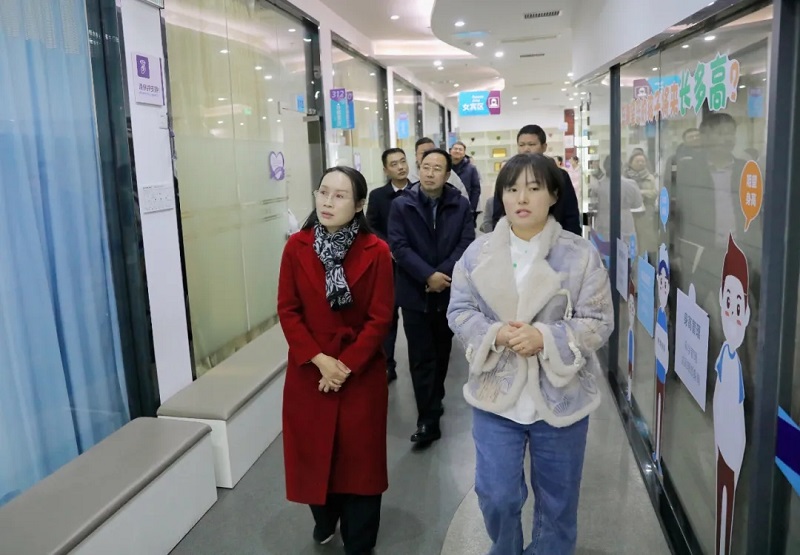 王燕调研企业复工复产工作